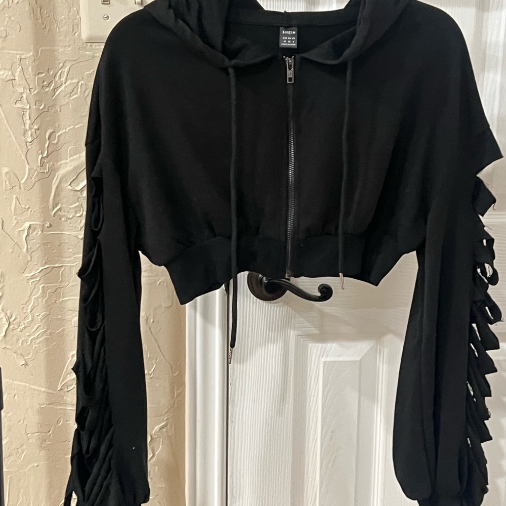 SHEIN Black Zippered Top
